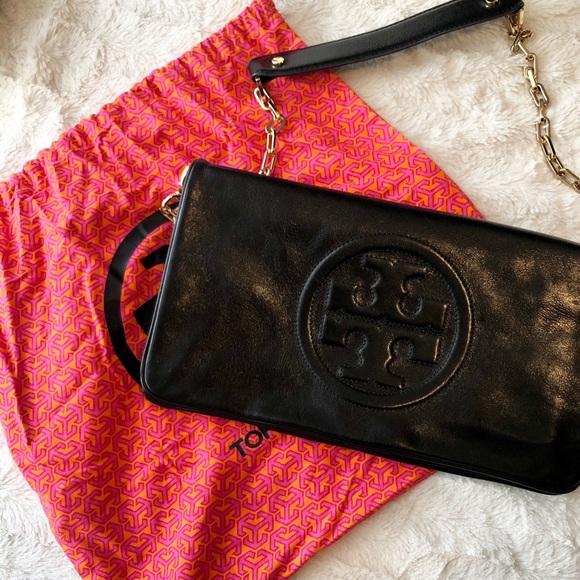 Tory Burch Handbags - Tory Burch Bombe Reva Clutch